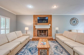 Cozy in Cordova-- Close to I-40